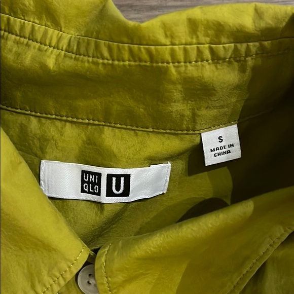 Uniqlo U Green Button Up Shirt - Picture 5 of 6